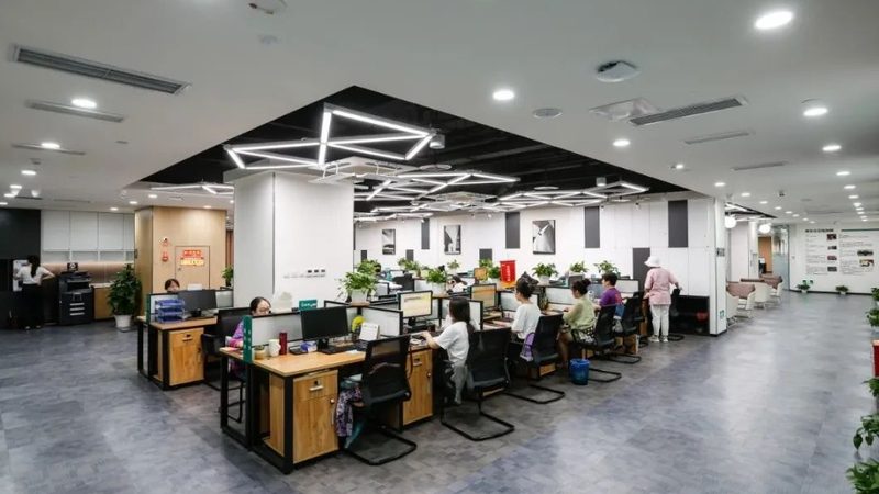 音响系统是企业培训中不可或缺的部分。在定制音响系统时，需要考虑以下参数：