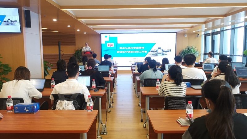 报班费用通常包括以下几部分：
